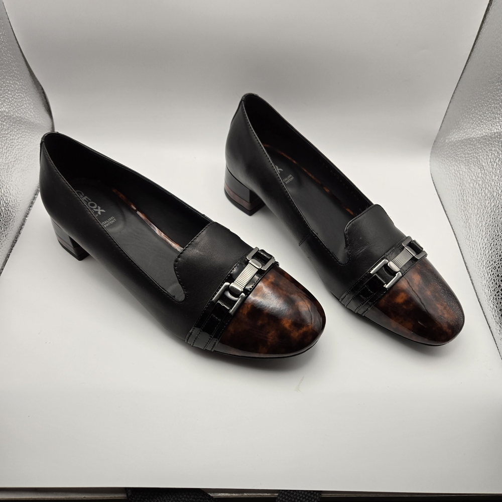 Geox Women's Black and Brown Italian Patent Leather Loafers Size 8.5